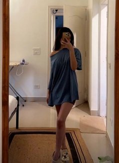 Himanshi - escort in Mumbai Photo 1 of 1