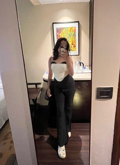 Himanshi Independent Girl - escort in Bangalore Photo 7 of 11