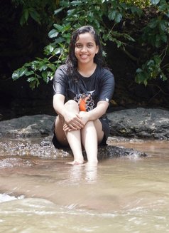 Himanshi Independent Girl - escort in Bangalore Photo 9 of 11