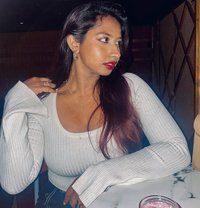 Himanshi - escort in Chennai