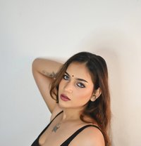 Himanshi - escort in Chennai