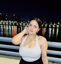 Himanshi - escort in Hyderabad Photo 1 of 2