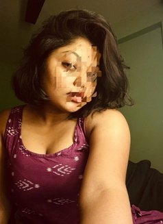 Himanshi - escort in Mumbai Photo 3 of 3