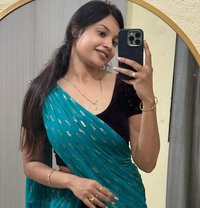 Himanshi - escort in Mumbai
