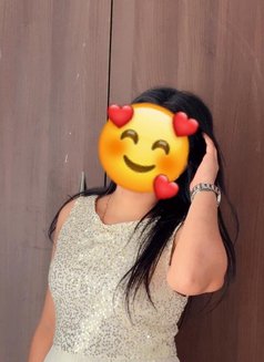 Himanshi - puta in Noida Photo 2 of 5