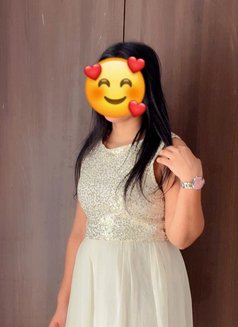 Himanshi - puta in Noida Photo 4 of 5