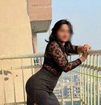 Himanshi - escort in Noida