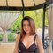 Himanshi - escort in Mumbai Photo 3 of 4