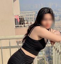 Himanshi Mehra - escort in Noida