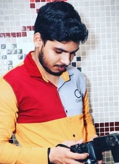 Himanshu Independent Boy - Male escort in New Delhi Photo 1 of 2