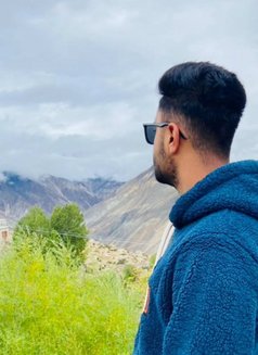 Himanshu - masseur in Chandigarh Photo 1 of 6