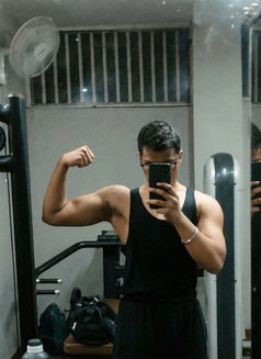 Himanshu - Male escort in New Delhi Photo 5 of 5