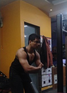 Himanshu - Acompañantes masculino in New Delhi Photo 1 of 5