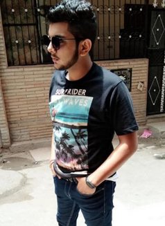 Himanshutuli - Acompañantes masculino in New Delhi Photo 2 of 2