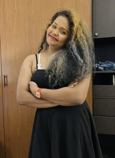 Himashi Fernando - escort in Dubai Photo 1 of 6