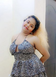 Himashi Fernando - escort in Dubai Photo 2 of 6