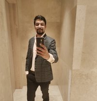 Himranshu - Male escort in Bangalore