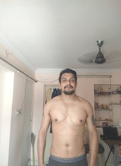 Himranshu - Male escort in Bangalore Photo 2 of 3