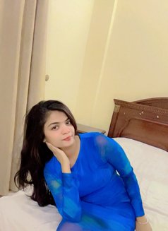 Hina - escort agency in Al Manama Photo 1 of 4