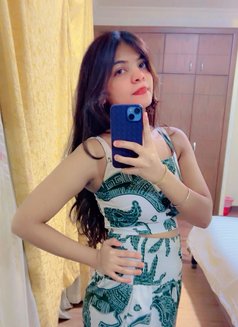 Hina - escort agency in Al Manama Photo 3 of 4