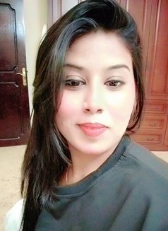 Hina Jaan - escort in Al Juffair Photo 2 of 5