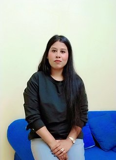 Hina Jaan - escort in Al Juffair Photo 3 of 5