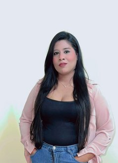 Hina Jaan - escort in Al Juffair Photo 2 of 5