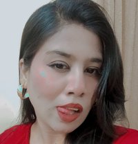 Hina Lahore - escort agency in Al Manama