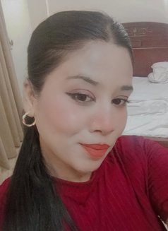 Hina Lahore - escort agency in Al Manama Photo 4 of 5