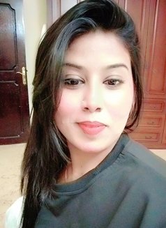 Hina - escort in Al Juffair Photo 2 of 4