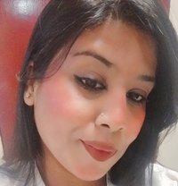 Hina - escort in Al Juffair