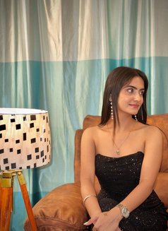 Hina Vip Model - escort in Abu Dhabi Photo 3 of 5
