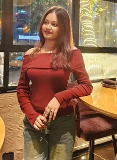 Hinal - puta in Bangalore Photo 1 of 3