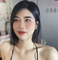 Hinata - escort in Muscat