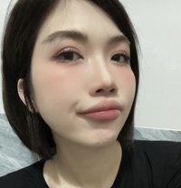 Hinata - escort in Muscat