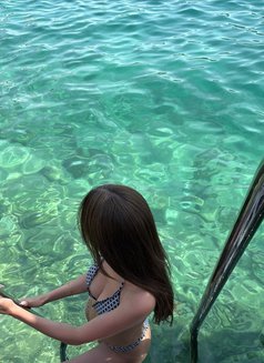 Hinda 🏻 - escort in Riyadh Photo 2 of 4