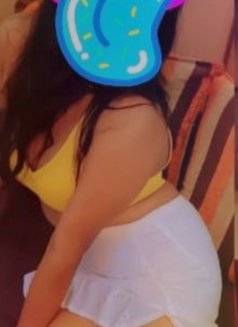 Hindu girl colombo 6 - escort in Colombo Photo 18 of 18
