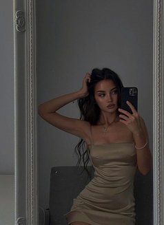 Hinjewadi & Koregaon Park Escorts No Adv - puta in Pune Photo 1 of 1