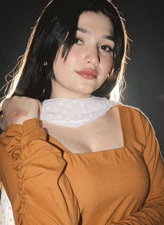 Hira Ch - escort in Dubai Photo 6 of 10