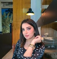 Hira - puta in Dubai