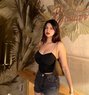 Hiral Gupta - escort in Pondicherry Photo 1 of 2
