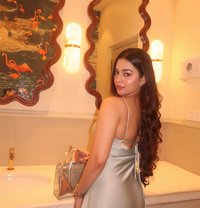 Hiral - escort in Kochi Photo 1 of 4
