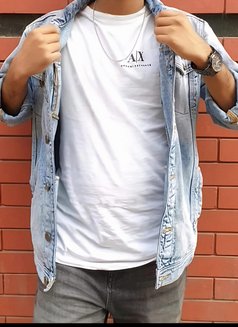 Hiren - Male escort in Dubai Photo 1 of 1