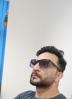 Hireronnie2011 - Male escort in Dehradun, Uttarakhand Photo 2 of 2