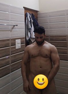 Hireronnie2011 - Male escort in Dehradun, Uttarakhand Photo 6 of 8