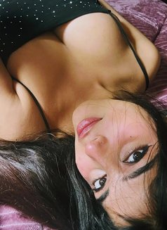 Hirne - puta in Abu Dhabi Photo 1 of 3