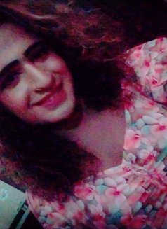 Hirusexy - Acompañantes transexual in Colombo Photo 2 of 2