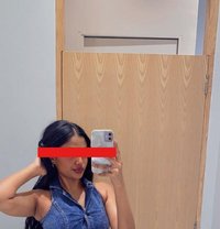 Hirusha - escort in Colombo