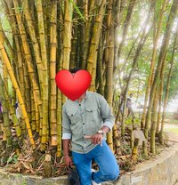 Hirushan - Male escort in Colombo