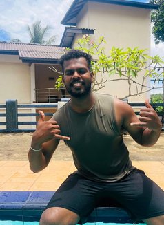 Hirushan - Male escort in Colombo Photo 3 of 3